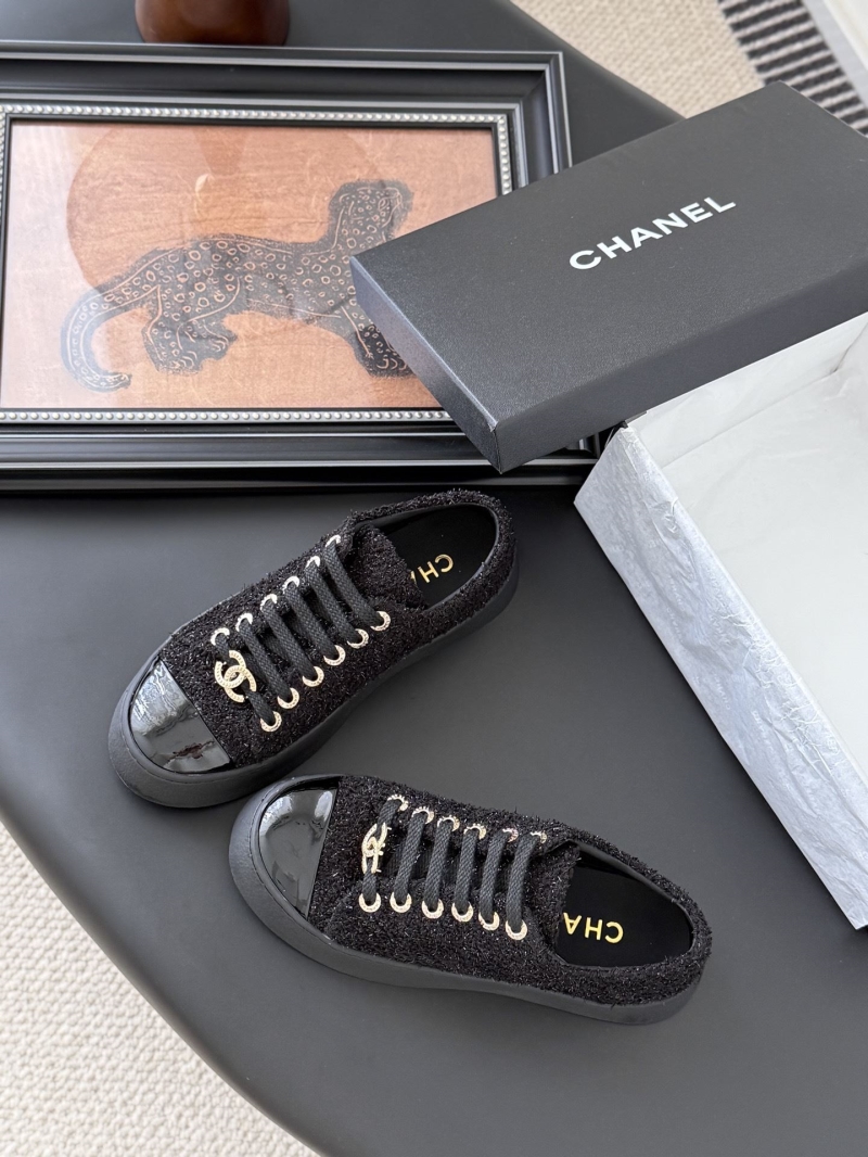 Ch**el sport shoes
